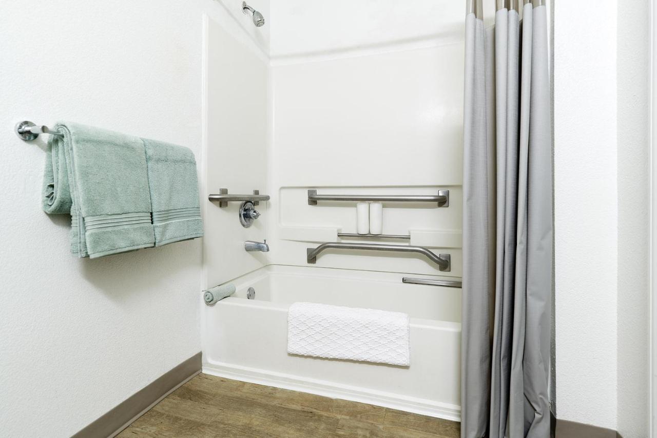 Intown Suites Extended Stay West Palm Beach Fl - Military Trail Rd Exterior foto